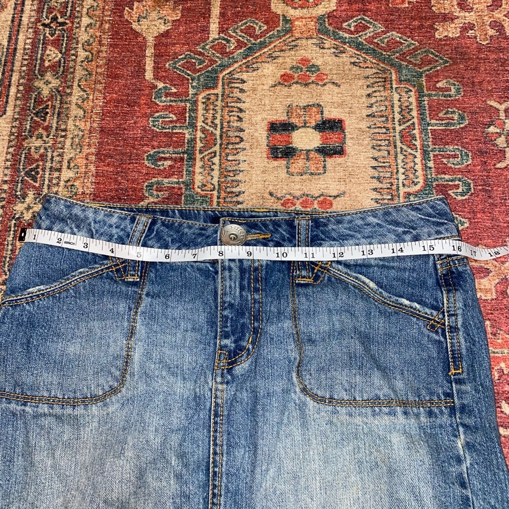 Hint Jean Skirt - Picture 7 of 7